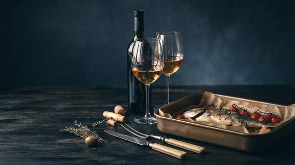Editorial illustration for White Wines for Fall: Your Guide to Flavorful Pairings and Perfect Temperatures